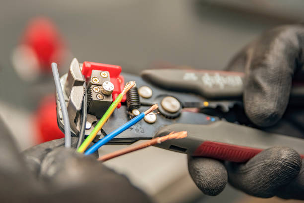 Best Electrician for Home Renovation  in Redmond, WA